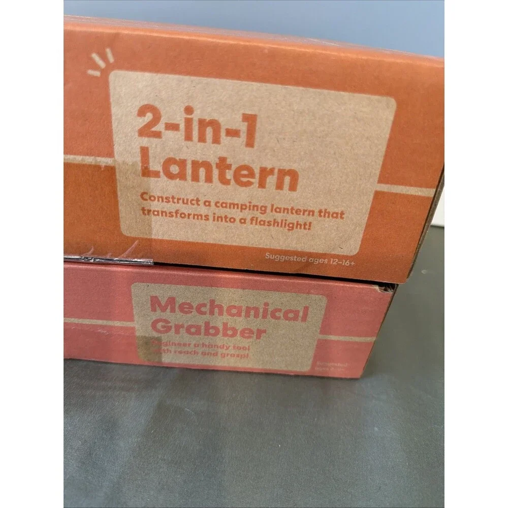 Kiwi Co Labs 2-1 Lantern & Mechanical Grabber 12+ New Eureka Crate